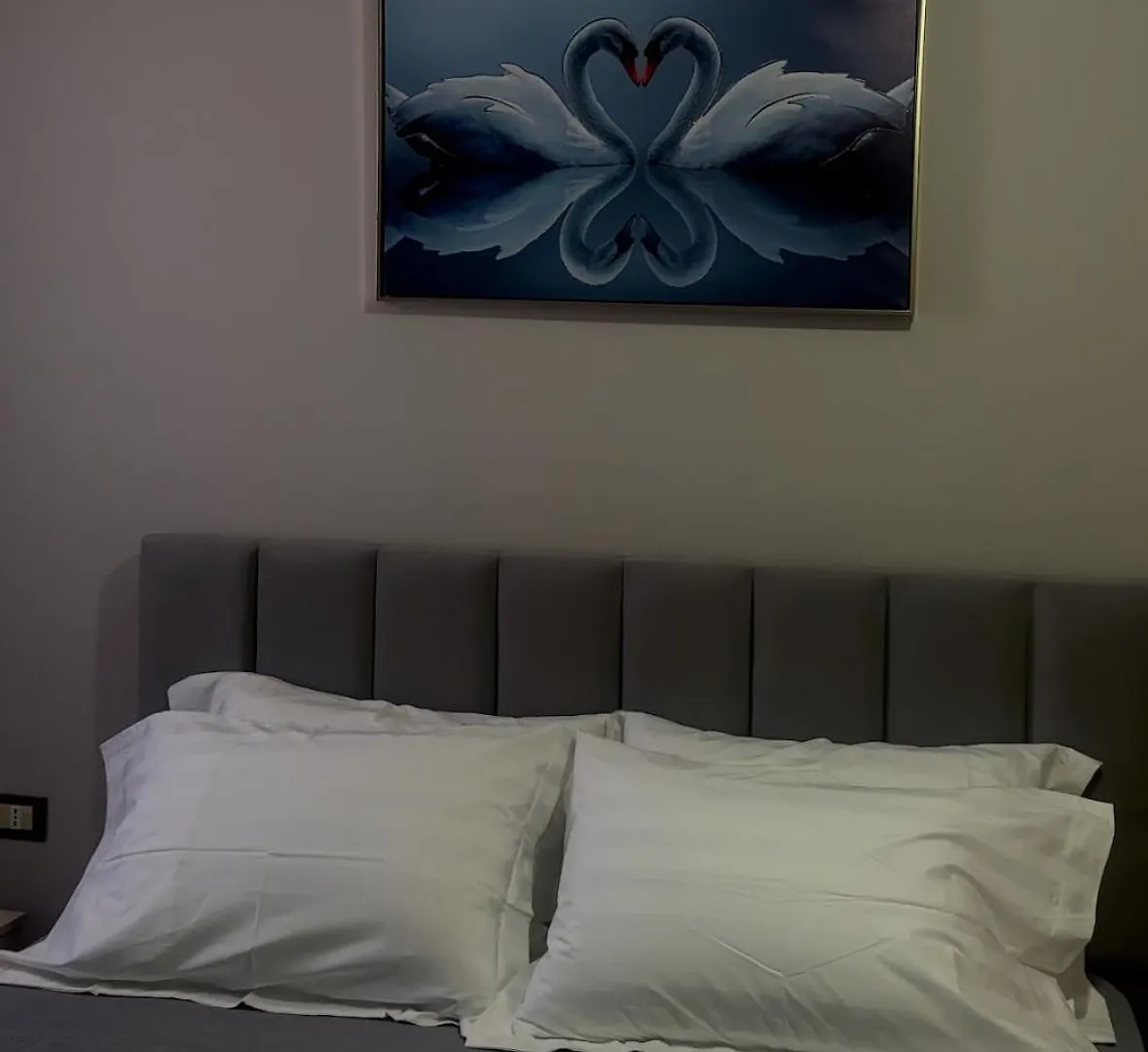 Varka Room Vlorë 0*,